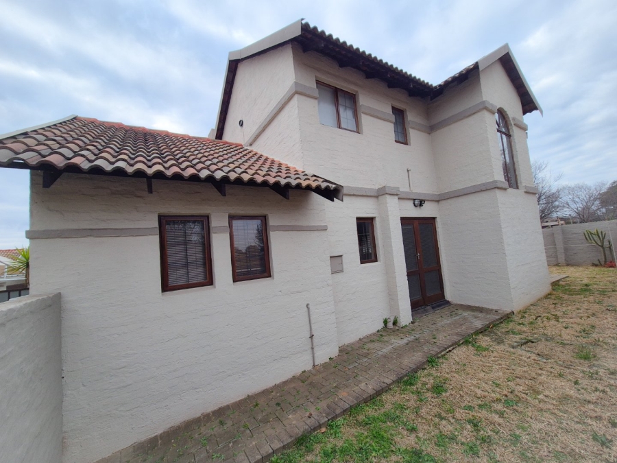 3 Bedroom Property for Sale in Vaalpark Free State